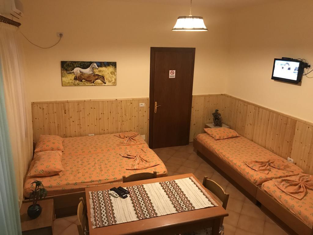 Guroal Holiday House Shëngjin Εξωτερικό φωτογραφία